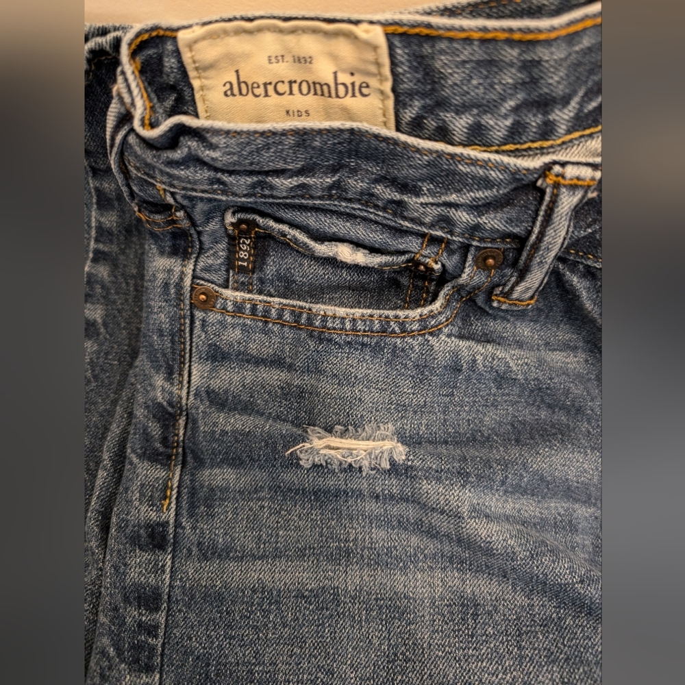 Abercrombie Kids Size 16 - Picture 2 of 6